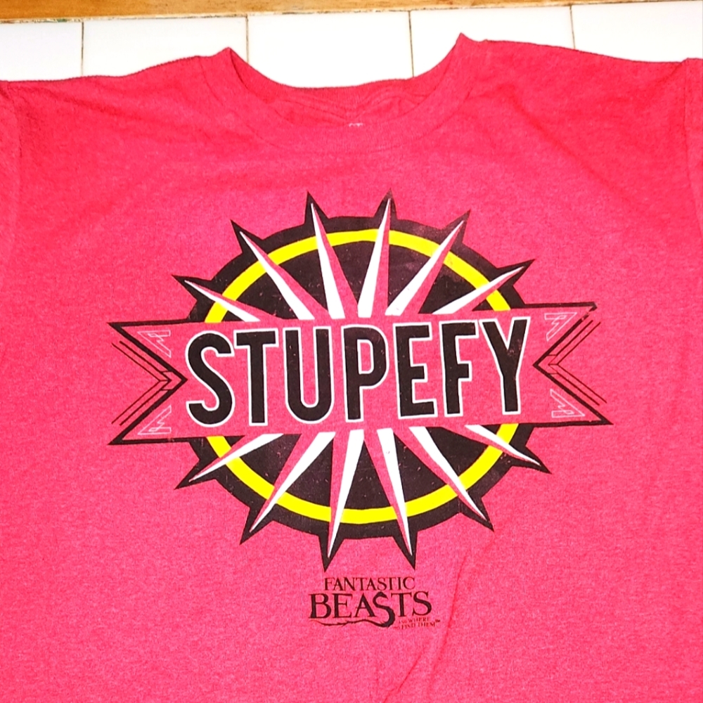 Harry Potter Fantastic Beasts Stupefy Short Sleeve Red Youth T-Shirt XXL E 27